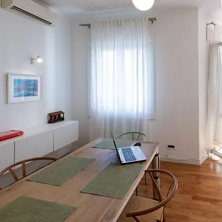 Residential Locchi Center City * Трієст