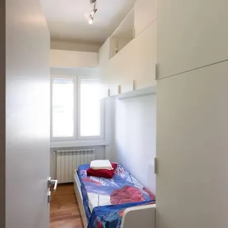 Residential Locchi Center City Lejlighed *